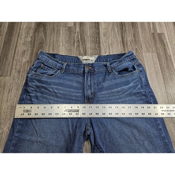 (3/$35) Levis Bermuda Shorts Womens 14 Mid Rise Rolled Cuff Relaxed Denim Casual - Picture 10 of 13